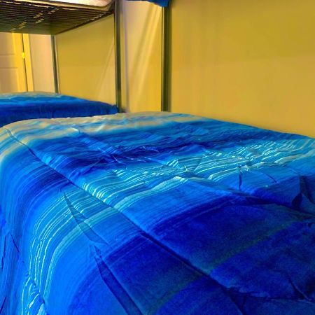 Stop Inn Stay Hostel 休斯敦 外观 照片